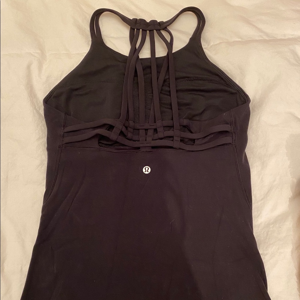 Lululemon top